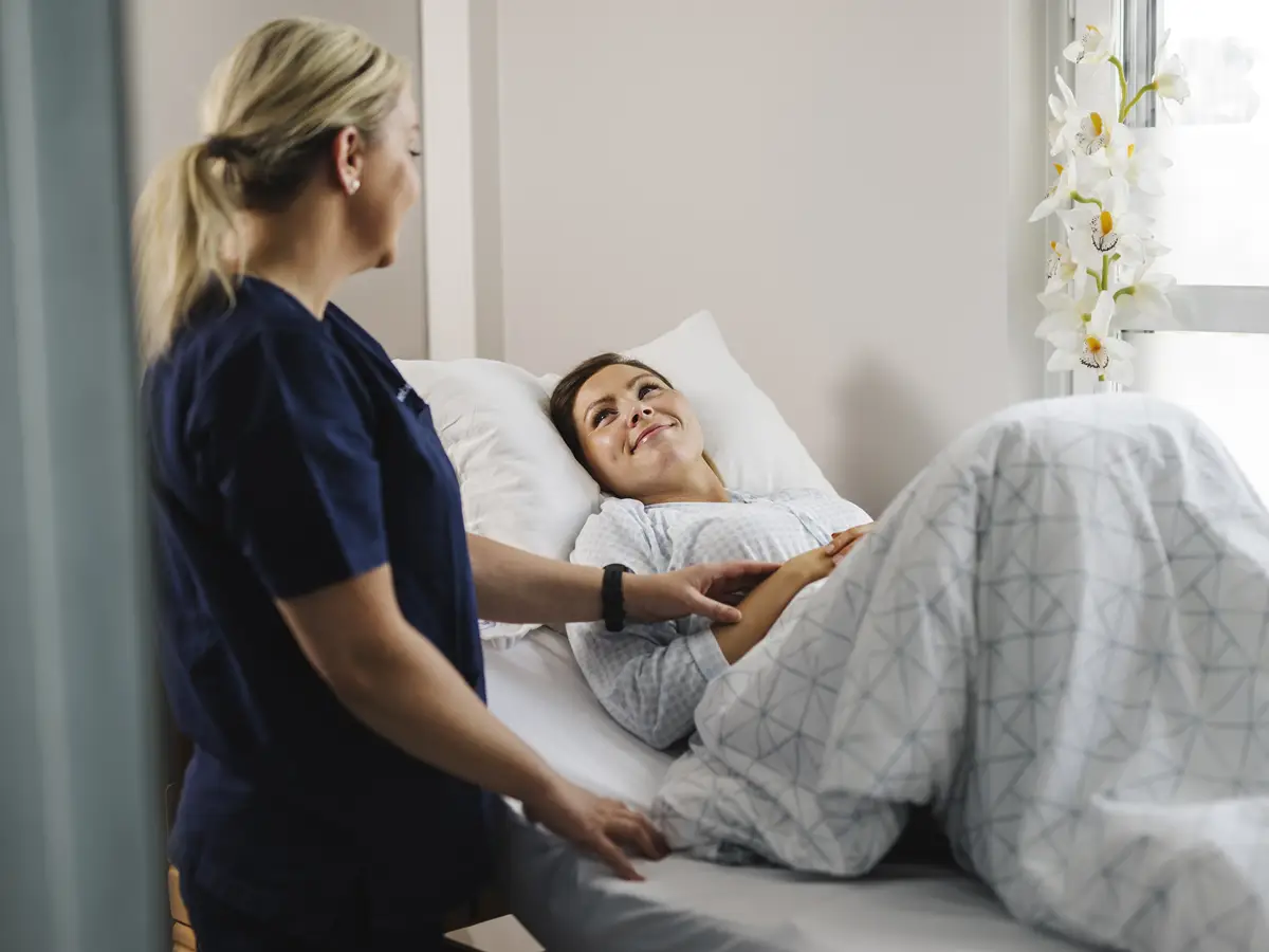 Pasienthistorier, bilde av en vakker moden dame som smiler