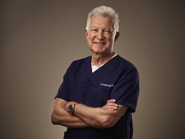 Biokompatibelt implantat Dr. Marius Barstad