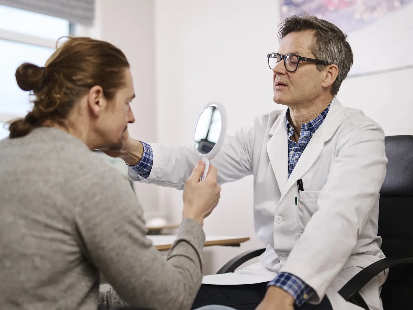 Konsultasjon Hakeimplantat / hakeplastikk Dr. Bjørn Tvedt